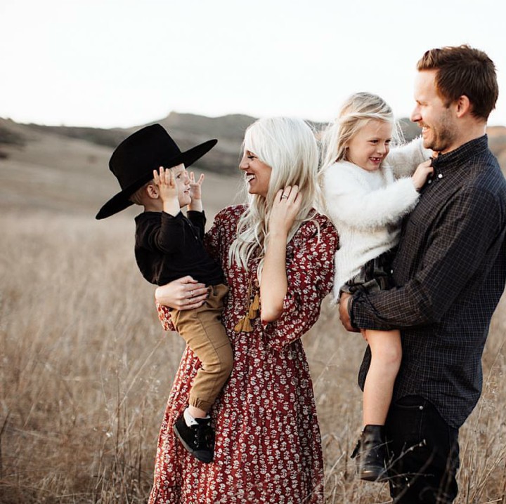 <p>Wah kecil-kecil kedua anak Kelli udah pintar bergaya. (Foto: Instagram/kelli_murray)</p>