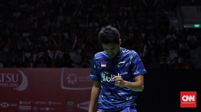 Tontowi Ahmad/Liliyana Natsir meraih kemenangan di babak pertama Singapura Open 2018 atas pasangan muda China Ou Xuanyi/Cao Tone Gei.