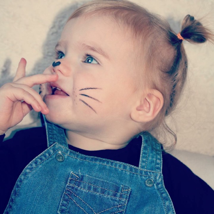 <p>Lho kok jadi muka kucing sih. He-he. (Foto: Instagram/laetitia947)</p>