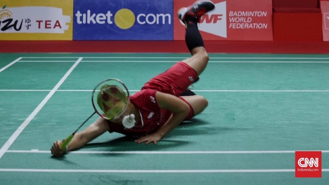 Bila ada atlet bulutangkis yang bisa menceritakan keterpurukan dan kesuksesan dengan sejelas-jelasnya, maka atlet itu adalah Greysia Polii.