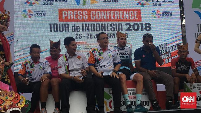 Pebalap asal Yunani, Charlampos Kastrantas juara di etape ketiga Tour de Indonesia (TdI) 2018. Projo Waseso finis kedua di belakang Kastrantas.