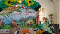 <p>Ada diskusi tentang parenting juga lho, Bun, dengan narasumber dr Ronna Ludyana. Bebas deh konsultasi tentang tumbuh kembang anak.</p>