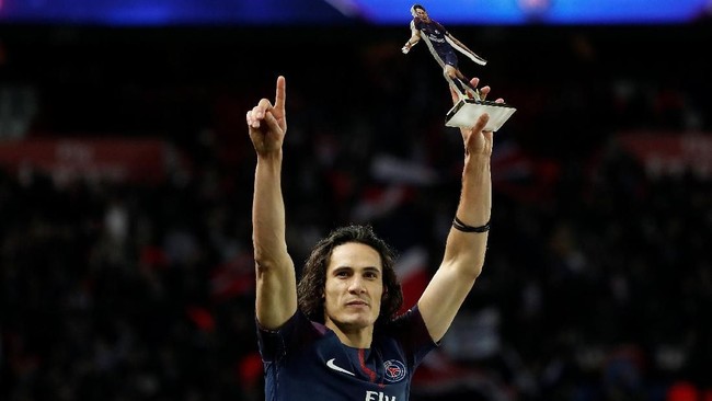 Edinson Cavani memecahkan rekor pencetak gol terbanyak sepanjang masa di Paris Saint Germain yang sebelumnya dimiliki Zlatan Ibrahimovic.