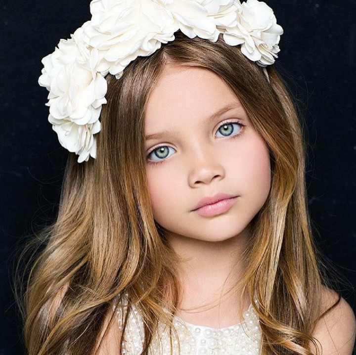 <p>Kalau sang adik, Alena berusia 5 tahun. (Foto: Instagram/anna_and_alena)  </p>