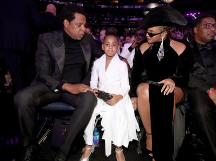 Arti Bahasa Tubuh Blue Ivy pada Orang Tuanya Saat Grammy Awards
