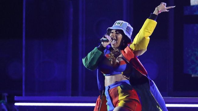 Didapuk sebagai salah satu penampil di festival musik akbar Coachella akhir pekan ini, Cardi B mengaku tak puas dengan upah yang ia terima sebesar Rp1,9 miliar.