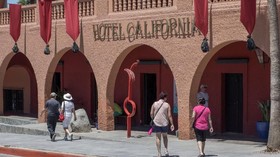 Hotel di Meksiko Diizinkan Gunakan Nama 'Hotel California'