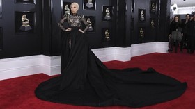 FOTO: Busana Terbaik di Karpet Merah Grammy Awards 2018