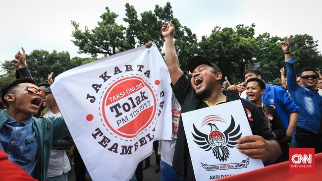Aliansi Nasional Driver Online menuntut pemerintah agar dapat menyertakan para pengemudi kendaraan berbasis aplikasi online dalam revisi Permenhub 108.