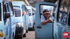 Rintih Sopir Angkot: Tak Punya HP Buat Isi Pertalite Pakai MyPertamina