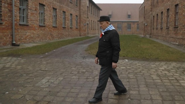 FOTO: Kenangan Holocaust Picu Ketegangan Israel-Polandia