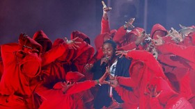 Kendrick Lamar Bikin Heboh Saat Terima Pulitzer Prize