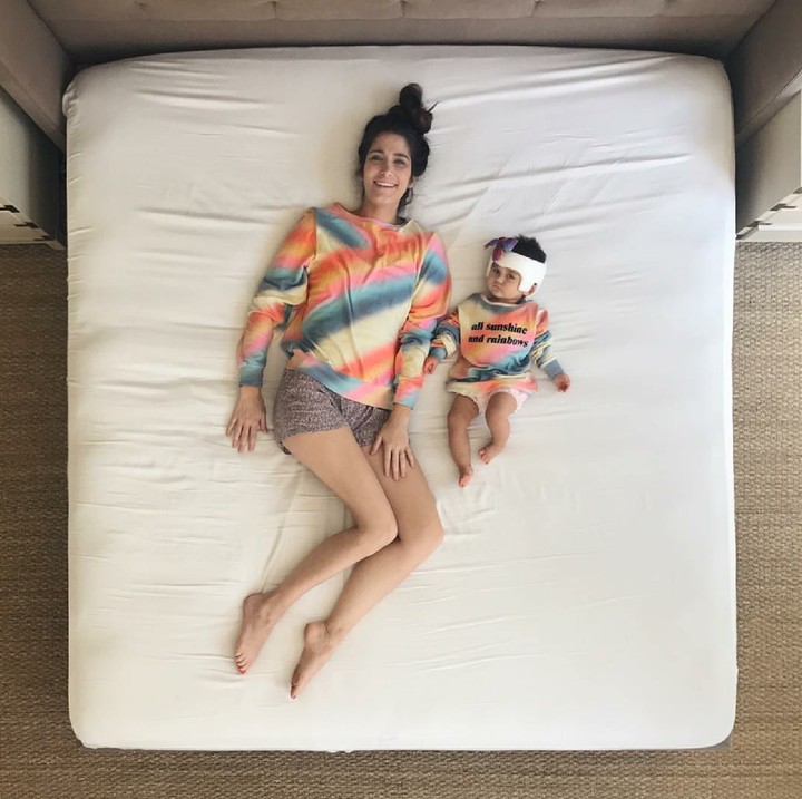 <p>Baju kompakan juga nggak kalah oke lho. (Foto: Instagram/carolyn_mara)</p>