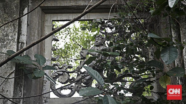 Balai Pelestarian Cagar Budaya (BPCB) menerima ornamen antik ventilasi Rumah atau angin-angin Cimanggis yang sudah berdiri sejak VOC berkuasa di Indonesia.