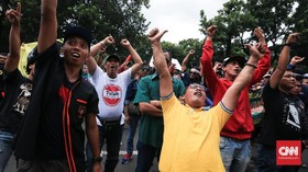 Sopir Taksi <i>Online</i> 'Nakal' Hanya Diberi Teguran