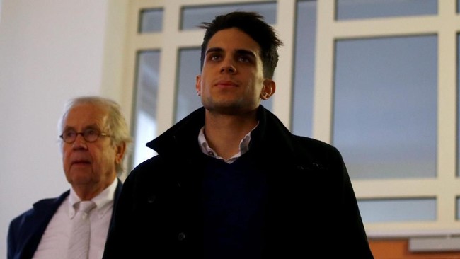 Bek Marc Bartra bersaksi dalam sidang peristiwa pengeboman bus tim Borussia Dortmund yang terjadi pada tahun lalu.