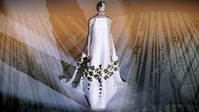 Adibusana Puitis dari Stephane Rolland dan Franck Sorbier