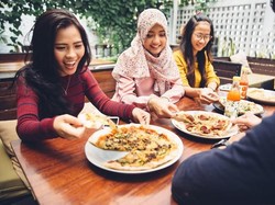 Mau Tetap Kompak dengan Teman Walau Berjarak? Begini Caranya
