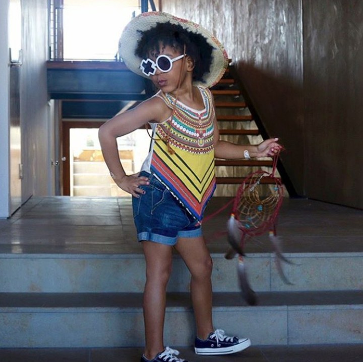 <p>Keren ya gayanya? (Foto: Instagram @blueivy.carter)</p>