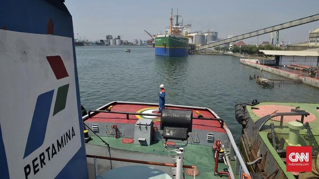 Holding Migas, Aset Pertamina Ditaksir Bertambah Rp78 Triliun Kementerian Badan Usaha Milik Negara memperkirakan pembentukan induk usaha minyak dan gas (Holding migas) dapat menggelembungkan aset PT Pertamina (Persero).