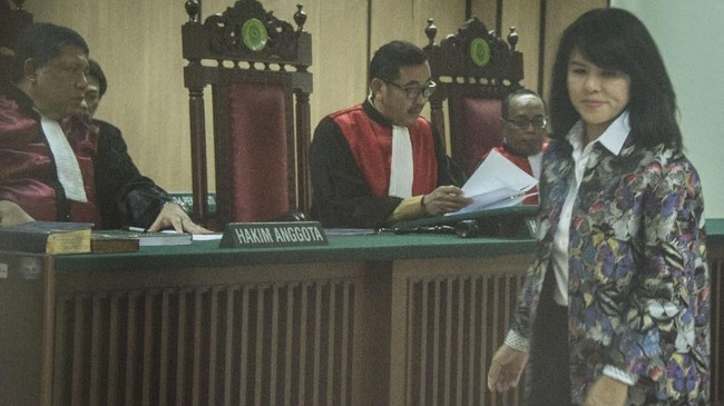 Majelis Hakim akan membacakan kesimpulan dalam sidang gugatan perceraian Ahok terhadap Veronica Tan, sebelum memutuskan perkara pada persidangan selanjutnya.