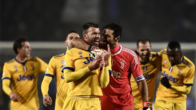 Juventus berhasil menancapkan satu kakinya ke final Coppa Italia usai mengalahkan Atalanta pada leg pertama semifinal di Stadio Atleti Azzurri d'Italia.