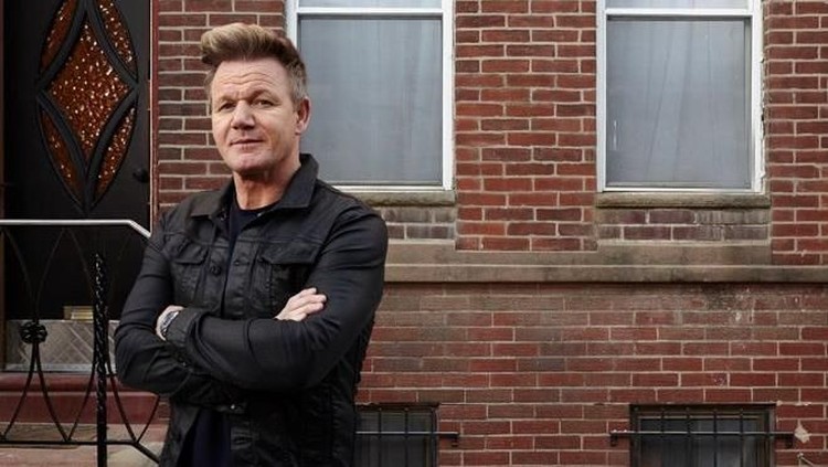 Demi keluarga, apapun akan dilakukan seorang suami termasuk celebrity chef, Gordon Ramsay.