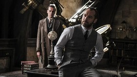 'Fantastic Beasts 2' Tak Tonjolkan Orientasi Seks Dumbledore