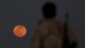 FOTO: Keindahan Super-Blue-Blood-Moon di Negara Tetangga
