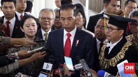 LSI: Isu Agama dan Buruh China Bisa Jegal Jokowi di Pilpres
