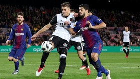 Bek Valencia Balas Hinaan Bintang Barcelona dengan Pujian