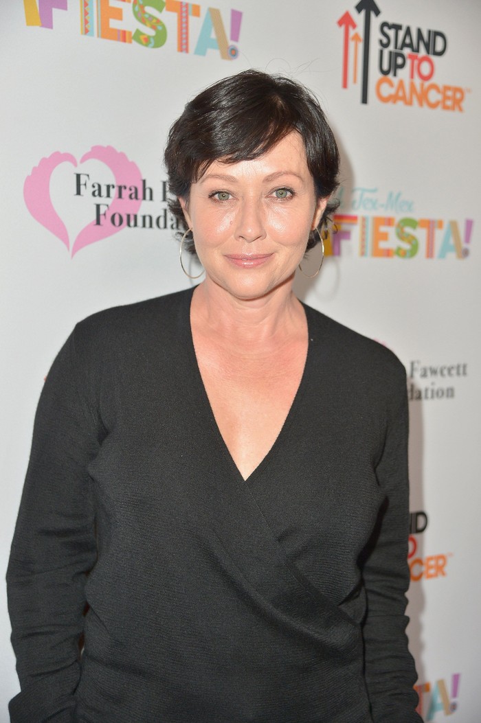 WEST HOLLYWOOD, CA - APRIL 18:  Actresses Shannen Doherty (L) and Holly Marie Combs attend the Us Weekly Hot Hollywood Style Event at Greystone Manor Supperclub on April 18, 2012 in West Hollywood, California.  (Photo by Imeh Akpanudosen/Getty Images)
