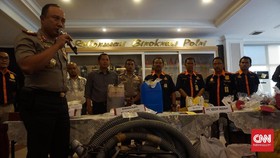 Diduga Buang Limbah ke Citarum, 4 Perusahaan Ditutup Polisi
