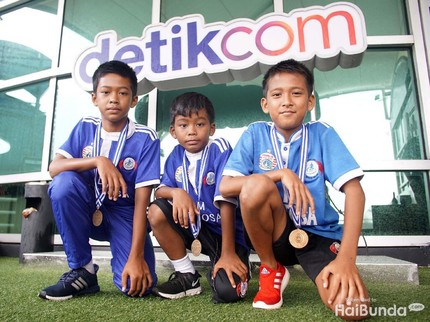 Impian Anak-anak Nelayan untuk Jadi Pemain Timnas Sepakbola