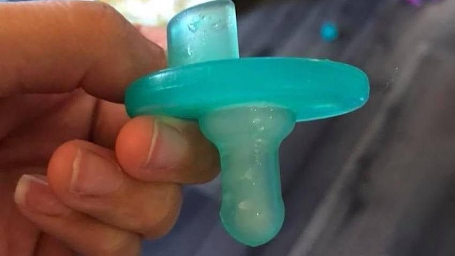 Ide 'DIY Teether' Ibu Ini Jadi Viral, Gimana Menurut Bunda?