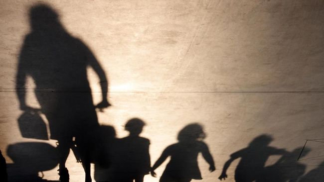 Psikolog menilai penganiayaan siswa terhadap guru di Sampang tak terjadi begitu saja. Ia menduga siswa tersebut memiliki masalah perilaku dan pengendalian diri.