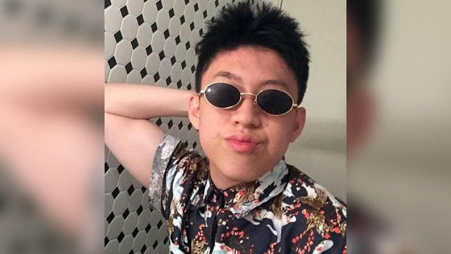 Rich Brian tak hanya bertemu diwawancara Times, bertemu James Corden dan berkolaborasi dengan musisi Amerika. Ia juga masuk daftar 'Forbes.'