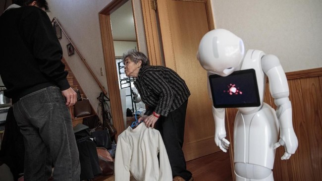 Jepang menyiapkan robot pelayan untuk mengurus 80 persen populasi lansia pada 2020 nanti.