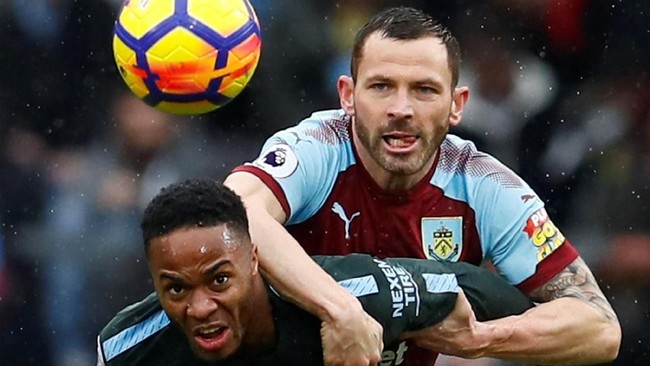Duel Burnley lawan Manchester City di Turf Moor, Sabtu (3/2) berakhir imbang dengan skor 1-1. Manchester City banyak buang peluang di laga ini.
