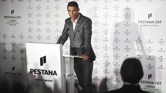 Pihak kepolisian Las Vegas akan segera meminta keterangan megabintang Cristiano Ronaldo terkait dugaan perkosaan terhadap model Kathryn Mayorga pada 2009 silam.