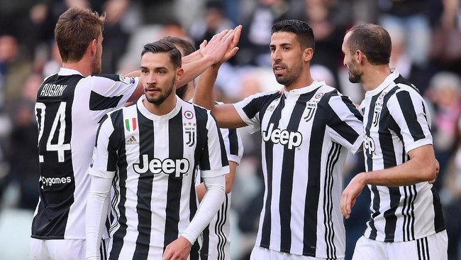 Juventus berhasil menang telak 7-0 atas Sassuolo dalam lanjutan Serie A di Stadion Allianz, Minggu (4/2).