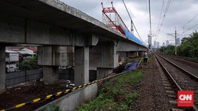 Crane Jatinegara Ambruk, Hutama Karya Setop Pengerjaan Proyek