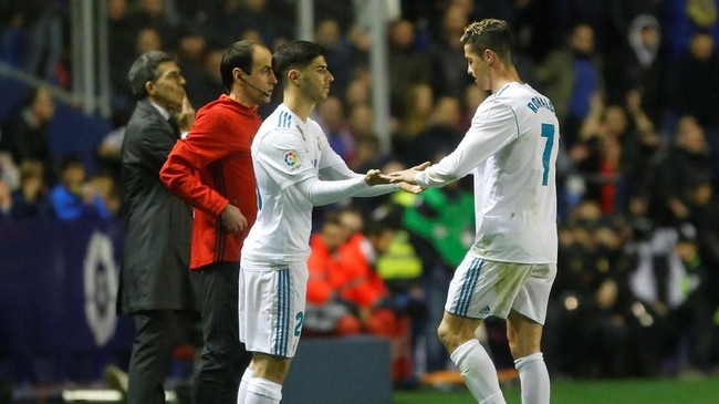 Cristiano Ronaldo disebut marah besar di ruang ganti karena Real Madrid gagal menang saat bersua Levante pada lanjutan La Liga, Sabtu (3/2).