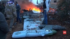 VIDEO: Pemberontak Suriah Tembak Jatuh Pesawat Perang Rusia