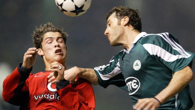 Motivasi tinggi Cristiano Ronaldo untuk menjadi pemain terbaik dunia sempat menjadi bahan olok-olok di Manchester United.