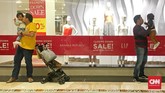 Deretan Ritel Impor yang Tutup Toko di Awal Tahun Sederet ritel impor menutup tokonya di Indonesia. Merek-merek seperti Clarks, Banana Republic, Gap, dan New Look mengawali penutupan toko tahun ini.