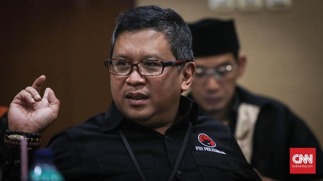 Sekjen PDIP Hasto Kristiyanto mengatakan pertemuan Jokowi dan PKS bukan bentuk kepanikan, melainkan upaya untuk menjaga persatuan.