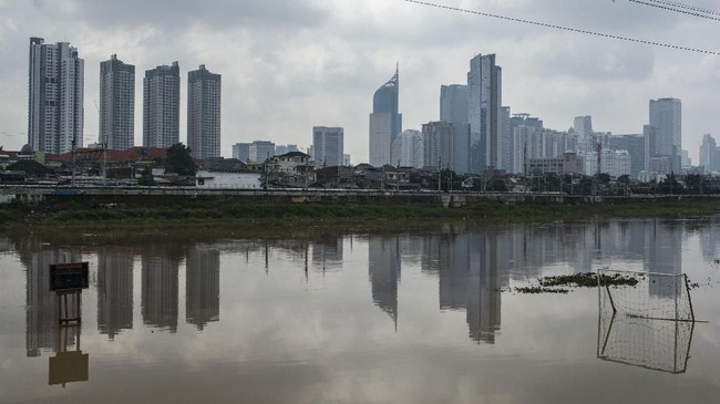 Walaupun dibayangi dampak perang dagang, Dana Moneter Internasional (IMF) mempertahankan proyeksi pertumbuhan ekonomi global 2018 dan 2019 di level 3,9 persen.