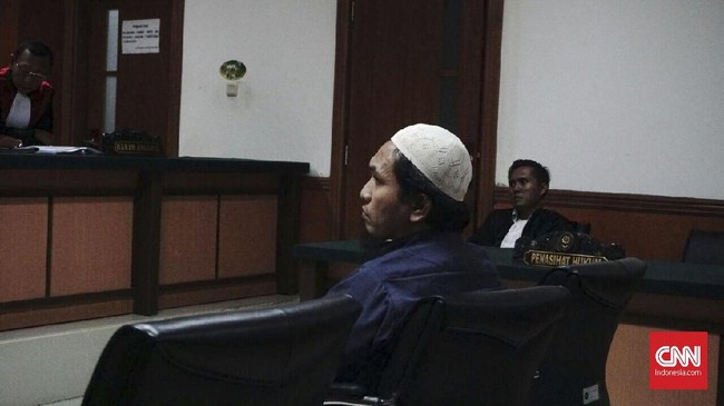 PN Jakarta Barat memvonis Suryadi 10 tahun penjara karena terbukti mengetahui dan mendanai aksi teror di Jl. Thamrin, Jakarta, 2016.