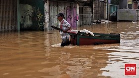 Anies: Puncak Luapan Air Sungai Ciliwung Sudah Terjadi
